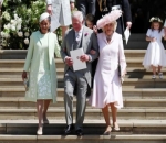 Ibu Markle Bergandengan Bersama Besan, Pangeran Charles