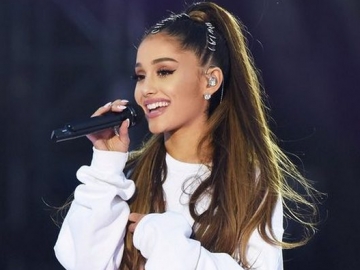 Dianggap Berjasa di Manchester, Ariana Grande Diberi Gelar Khusus