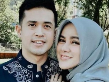 Suami Olla Ramlan Klarifikasi Soal Kepergok Bareng Wanita Lain