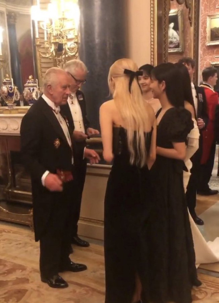 BLACKPINK Hadiri Makan Malam di Istana Buckingham di Tengah Diskusi Kontrak