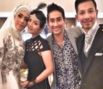 Siti Badriah Berfoto Bersama Mempelai