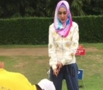  Tiara Dewi Bermain Golf