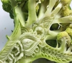 Ukiran Bunga pada Brokoli