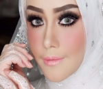  Cantiknya Istri Husein Alatas