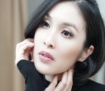  Tampil Flawless, Make Up Natural Sandra Dewi