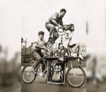 Sepeda Keluarga dengan Mesin Jahit