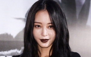 Gaya Makeup Bak Vampir Hadiri Acara Fashion Bergengsi Han Ye Seul Dipuji Tetap Cantik