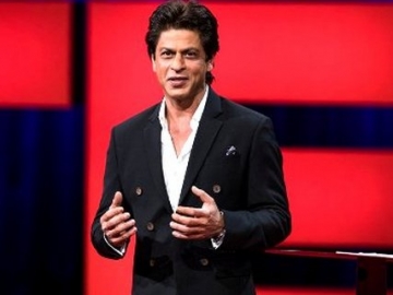 Jadi Pembicara di TED 2017, Shahrukh Khan Tak Lupa Pamer Goyangan 'Lungi Dance'