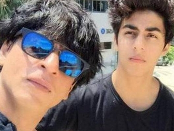 Unggah Postingan Ini di Instagram, Gantengnya Putra Shahrukh Khan Siap Bikin Publik Jatuh Hati