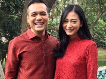 FOTO : Sakral dan Elegan, Momen Pernikahan Chico Hakim & Citra Soeroso Berkonsep Jawa