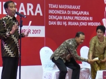 Iriana 'Gelisah' Rambut Jokowi Berantakan Saat Pidato, Kaesang Malah Beri Tanggapan Kocak Ini