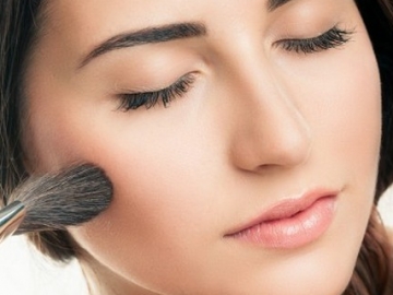 Buat Pipi Tirus Sampai Hidung Mancung, Ini 5 Trik Makeup yang Bisa Percantik Wajahmu