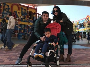 FOTO: Liburan Manis Keluarga Raffi Ahmad & Nagita Slavina ke Jepang, Makin Romantis