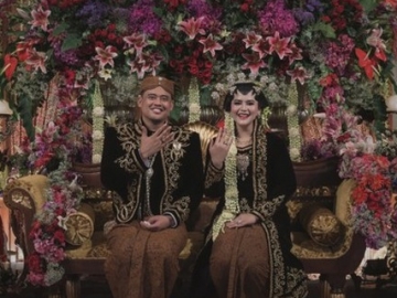 Bikin Pangling, 7 Potret Menawan Kahiyang Ayu Saat Resmi Menikah dengan Bobby Nasution