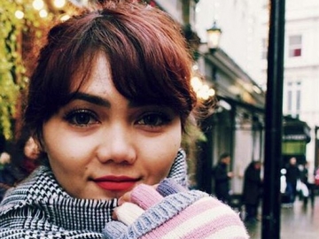 Liburan ke London Usai Kontroversi Lepas Hijab, Rina Nose Merasa Lebih 'Berani'