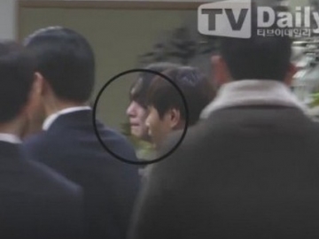 Video Key SHINee Tangisi Pemakaman Jonghyun, Ada Super Junior