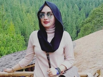 Diisukan Jadi Istri ke-3 dan Sudah Ditalak, Yulia Mochamad: Saya Tidak Pernah Diceraikan