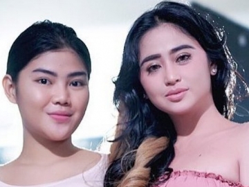 Tak Mau Dibentuk Jadi DJ, Rosa Meldianti Keponakan Dewi Persik Marah dan Hapus Foto Bersama 