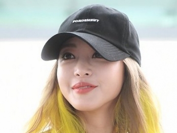 Tampil Nyentrik dengan Warna Rambut Kuning, Han Ye Seul Tuai Beragam Komentar