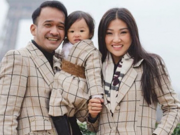 Rayakan lima Tahun Pernikahan, Ruben Onsu Sebut Sarwendah Sebagai Cahaya untuk Keluarga