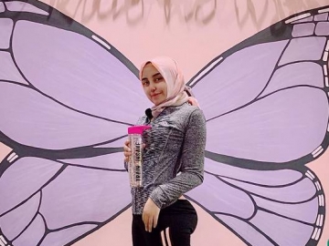 Salmafina Sunan Pamer Foto Tanpa Hijab, Netter: Maklum Masih Labil 