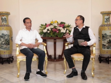 Presiden Jokowi Senang Guyon, Cak Lontong Sampai Kepalang Bingung Jawabnya