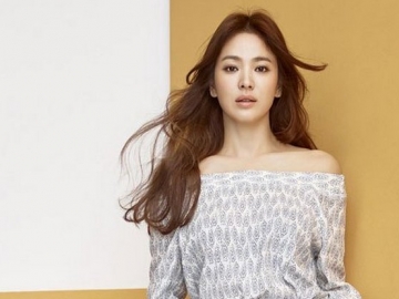 Usia Makin Menua, Song Hye Kyo Malah Makin Laris Jadi Brand Ambassador Kosmetik