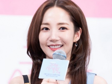 Bintangi ‘Her Private Life', Park Min Young Ungkap Pendapatnya Tentang Fangirl & Master Fansite