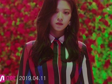 Penuh Misteri, Cantiknya Jeongyeon Tertusuk Duri Mawar di Video Teaser Comeback Twice