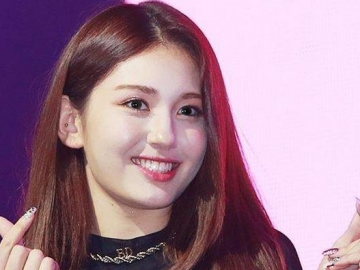 Tak Menampilkan Lagu Utama 'Birthday' di Showcase Debut, Jeon Somi Dikritik Netizen