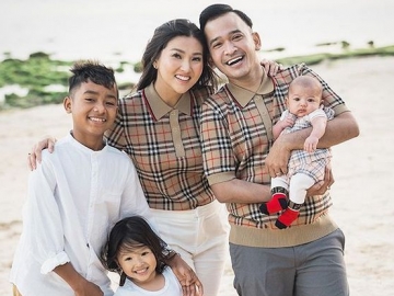 Ruben Onsu Video Call Bareng Anak Angkat Guna Lepas Rindu, Dipuji Keluarga Berhati Mulia