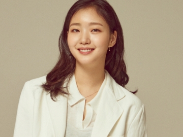 Akui Masih Kontak Pemain 'Goblin', Kim Go Eun Sebut Gong Yoo Cs Sudah Seperti Saudara
