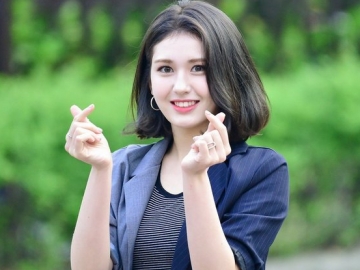 Jeon Somi Beri Kode Bakal Comeback, Netter: Jika Gagal Lagi Berarti Dia Tak Cocok Jadi Solois