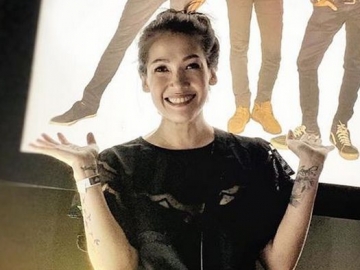 Mieke Amalia Sisihkan Selebriti Muda Jadi 'Aktris Terpopuler', Dugaan Curang Malah Mencuat