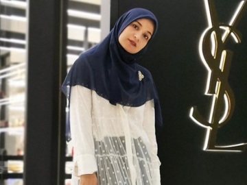 Shireen Sungkar Tetap Modis Meski Kenakan Hijab Syar’i, Dapatkan Respons Tak Terduga