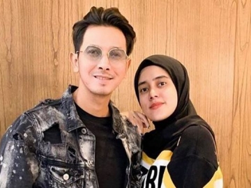 Suami Fairuz A. Rafiq Sukses Bawa Pulang Piala 'Festival Film Bandung' Malah Kena Nyinyir?