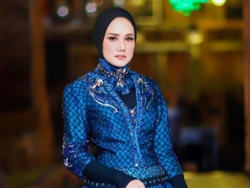 Miliki Jabatan, Mulan Jameela Kini 'Tinggalkan' Baju Syar'i dan Lebih Pilih Singkapkan Jilbab?