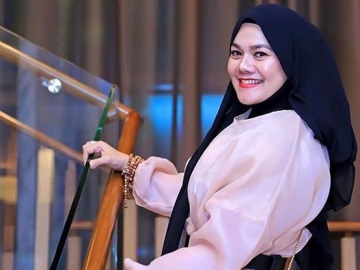 Laku Rp48 Miliar, Sarita Abdul Mukti Jual Rumah Demi Lunasi Utang Bank