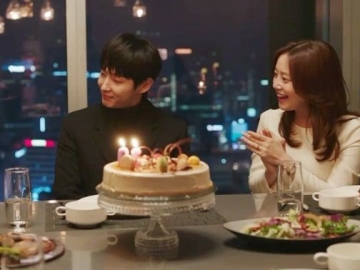 Lee Jun Ki dan Moon Chae Won Menjelma Jadi Orangtua Penuh Kasih di 'Flower of Evil'