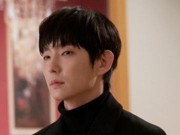 Lee Jun Ki Cerita Kekacauan Masa Lalu Untuk Perannya di 'Flower of Evil'