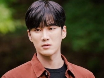 Ahn Bo Hyun Bicara Tentang Perannya yang Misterius di Drama Thriller ‘Kairos’