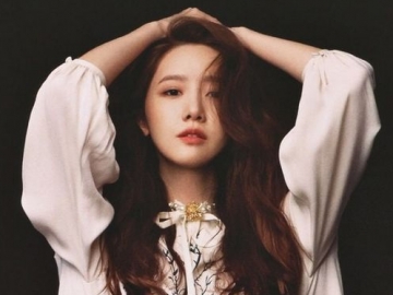 Yoona SNSD Kenakan Dress ‘Bling-Bling’ Makin Buat Fans Terpana