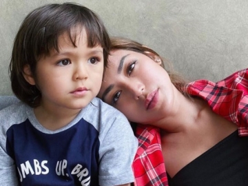 Bikin Jessica Iskandar Nangis Haru, Intip Bukti Cinta Tulus El Tertuang di Suratnya untuk Sang Ibu