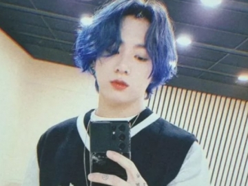  Semir Rambut Warna Biru, Jungkook BTS Langsung Trending Topik