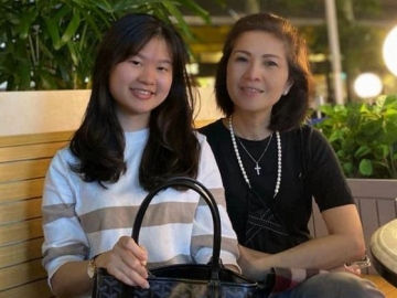 Bantah Pansos Usai Bongkar Drama Asmara Kaesang, Meilia Lau: Tugas Saya Sebagai Ibu Mendampingi Anak
