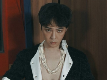 Padukan Jaket Bunga dengan Celana Militer, Gaya Slengean G-Dragon Kembali Tuai Sorotan