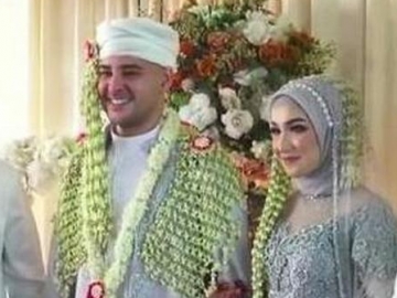 Menikah, Riza Shahab Ucap Akad Dalam Bahasa Arab