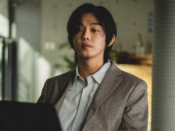 Yoo Ah in Akui Pakai Wig Perankan Pemimpin Sekte Misterius di 'Hellbound'