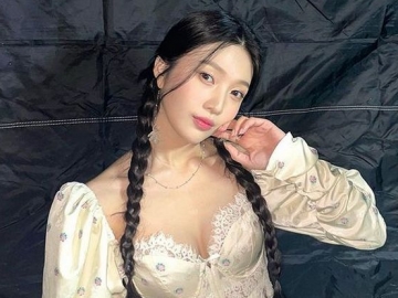 Pakai Dress Zara Senilai Rp 600an, Penampilan Cantik Joy di SBS Gayo Daejeon Tuai Pujian