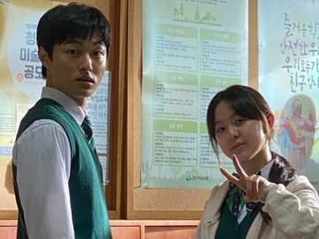 'Tak Mau Kalah', Ciuman Pertama Yoon Chan Young dalam Hidup Bareng Park Ji Hu Diulang Berkali-kali